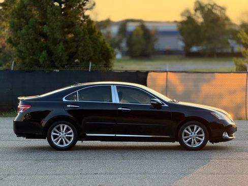 Used 2011 Lexus ES 350 FWD image 7