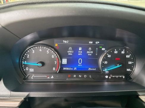 Used 2023 Ford Explorer Limited image 18