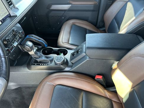 Used 2023 Ford Bronco Outer Banks w/ Sasquatch Package AWD/4WD image 25