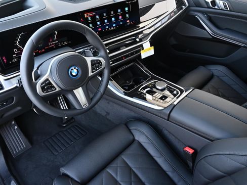 New 2026 BMW X5 xDrive50e w/ M Sport Package image 12