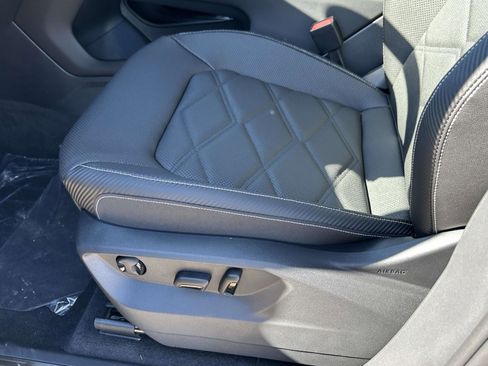 New 2026 Volkswagen Atlas Cross Sport SE image 18