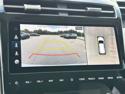Used 2024 Hyundai Tucson Limited AWD/4WD image 10