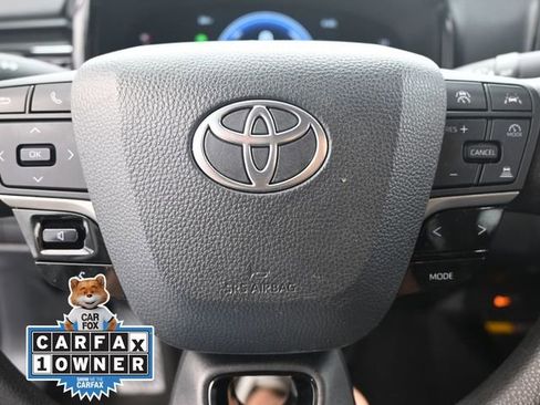 Used 2025 Toyota Camry LE FWD image 12