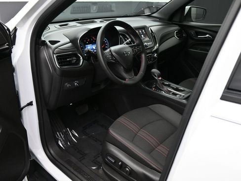 Used 2024 Chevrolet Equinox RS FWD image 2