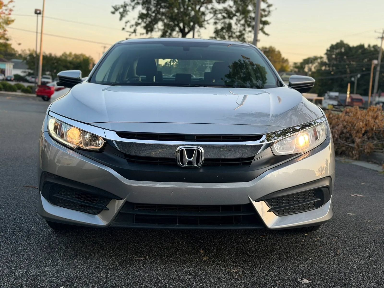 Used 2018 Honda Civic EX image 9