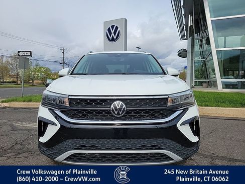 Certified 2022 Volkswagen Taos SE w/ Driver Assistance Package FWD image 25