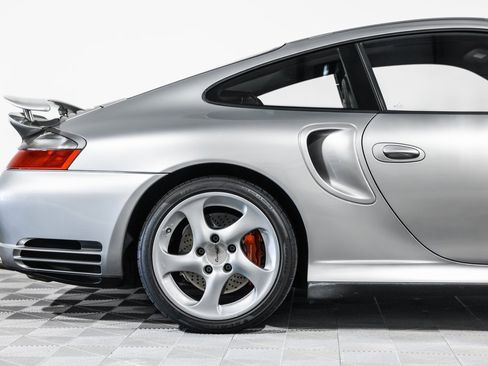 Used 2002 Porsche 911 Turbo image 2