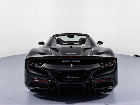 Certified 2022 Ferrari F8 Tributo image 7