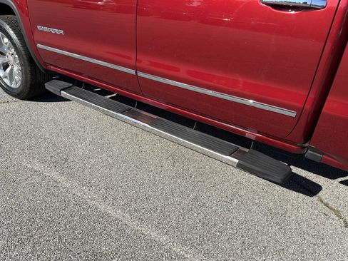 Used 2018 GMC Sierra 1500 SLT AWD/4WD image 17