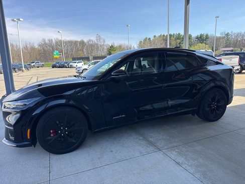 Used 2025 Ford Mustang Mach-E GT image 5