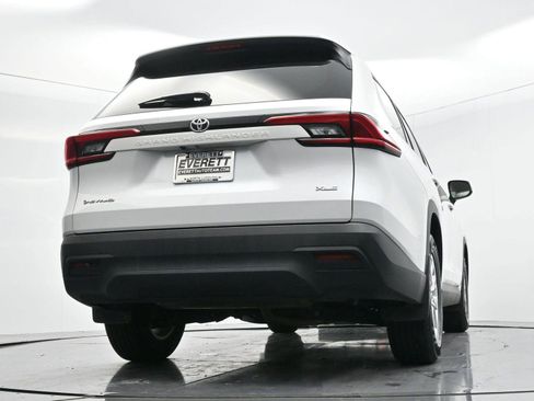 Used 2024 Toyota Grand Highlander XLE image 54