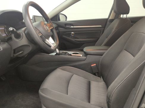 Used 2022 Nissan Altima 2.5 SV FWD image 17