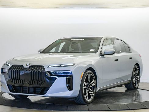 Certified 2023 BMW 740i RWD image 1