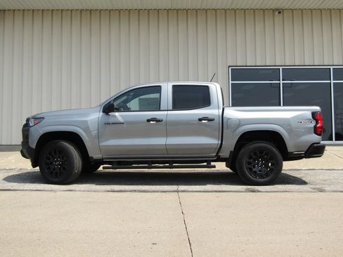 New 2026 Chevrolet Colorado W/T w/ WT Custom Package AWD/4WD image 11
