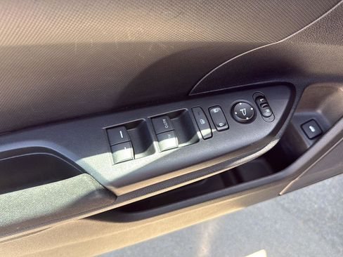 Used 2019 Honda Civic LX image 17