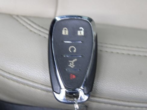 Used 2022 Chevrolet Traverse LT w/ LT Premium Package AWD/4WD image 61