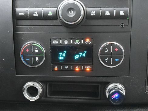 Used 2008 Chevrolet Silverado 1500 LT w/ Power Pack Plus AWD/4WD image 18