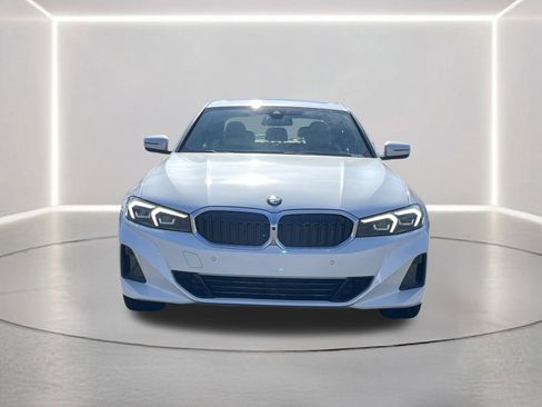 Used 2023 BMW 330i Sedan w/ Premium Package image 30