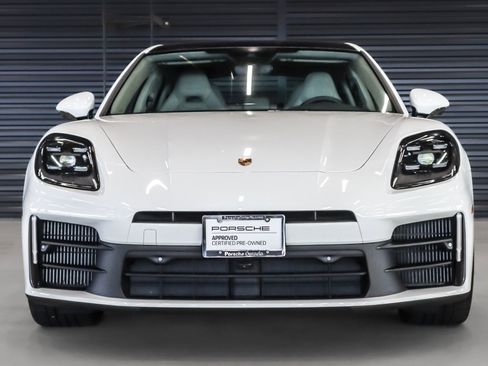 Certified 2025 Porsche Panamera image 8