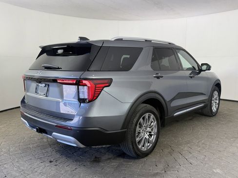 Used 2026 Ford Explorer Platinum AWD/4WD image 9