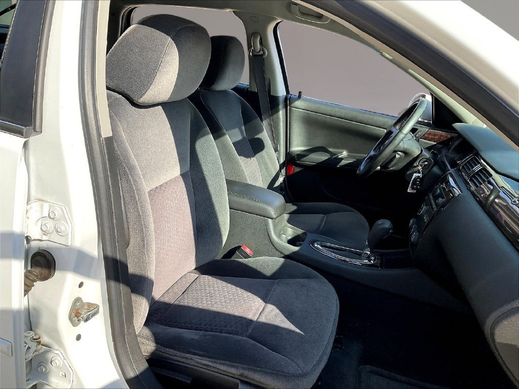 Used 2012 Chevrolet Impala LS FWD image 25