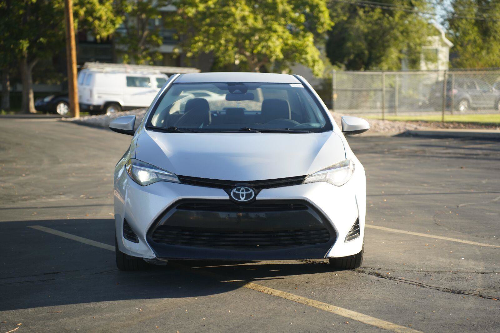 Used 2017 Toyota Corolla LE FWD image 8