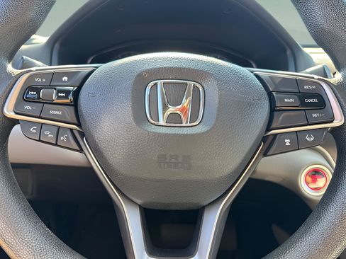Used 2019 Honda Accord LX image 24