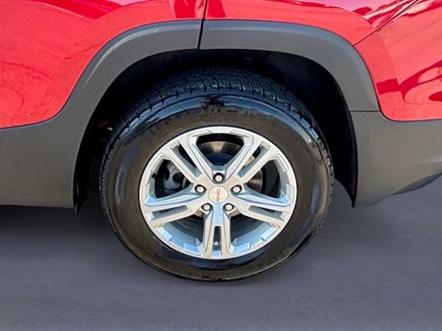 Used 2023 GMC Terrain SLE w/ Driver Convenience Package AWD/4WD image 9
