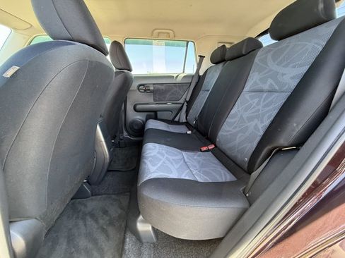 Used 2012 Scion xB FWD image 20