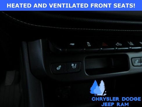 Used 2022 GMC Canyon Denali image 20