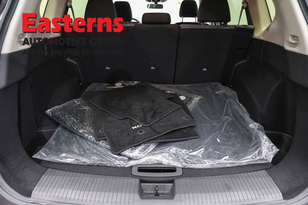Used 2023 Nissan Rogue SV AWD/4WD image 10