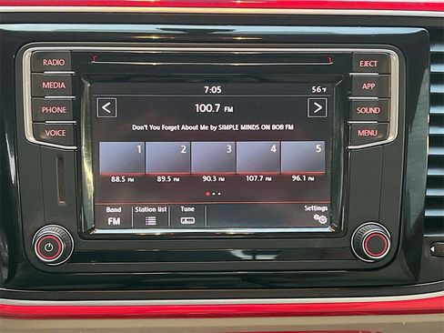 Used 2019 Volkswagen Beetle 2.0T SE image 14