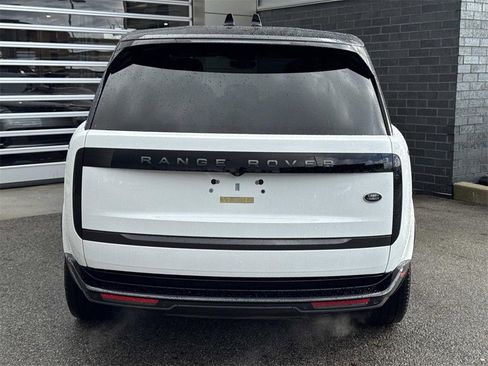 Used 2023 Land Rover Range Rover SE image 5