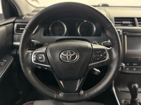 Used 2016 Toyota Camry LE image 17