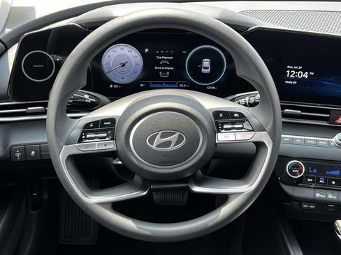 Certified 2024 Hyundai Elantra SEL FWD image 13