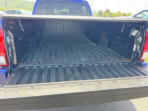 Used 2022 Toyota Tacoma SR5 w/ Technology Package image 24