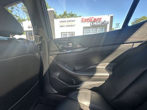 Used 2019 Nissan Maxima SR w/ Premium Package FWD image 14