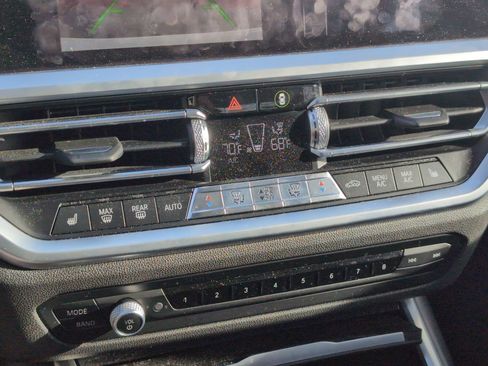 Used 2020 BMW 330i xDrive Sedan w/ Convenience Package image 23