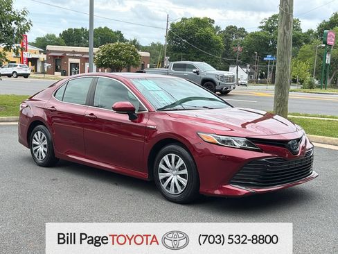 Used 2020 Toyota Camry LE w/ Sunroof Package FWD image 1
