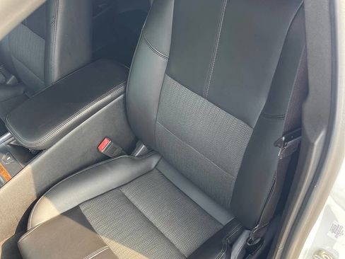 Used 2014 Chevrolet Impala LT w/ Convenience Package image 11