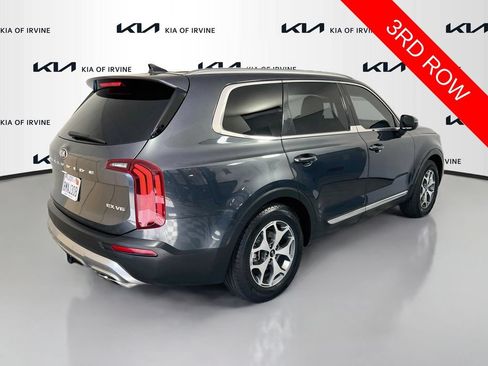 Used 2020 Kia Telluride EX w/ Towing Package FWD image 8