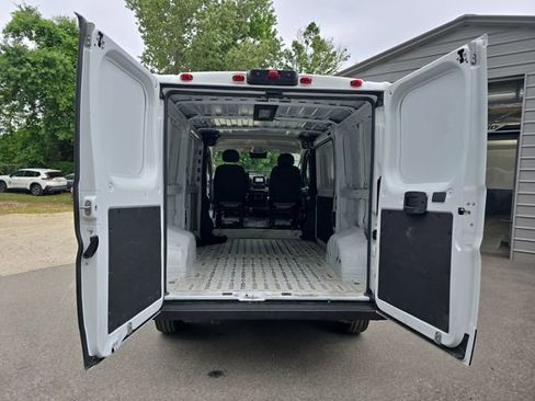 Used 2025 RAM ProMaster 2500 w/ Convenience Group FWD image 35