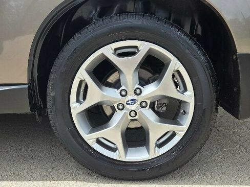 Used 2018 Subaru Forester 2.5i Touring w/ Popular Package #2 AWD/4WD image 37