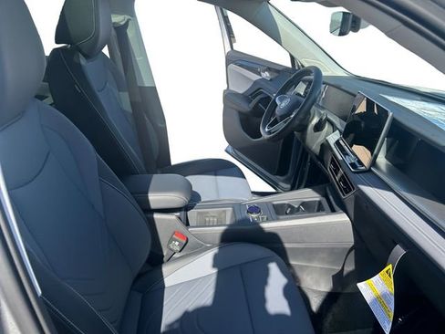 New 2026 Volkswagen Tiguan SE image 15