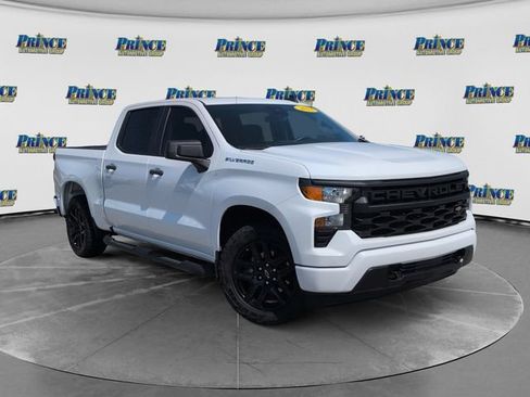Used 2023 Chevrolet Silverado 1500 Custom RWD image 3