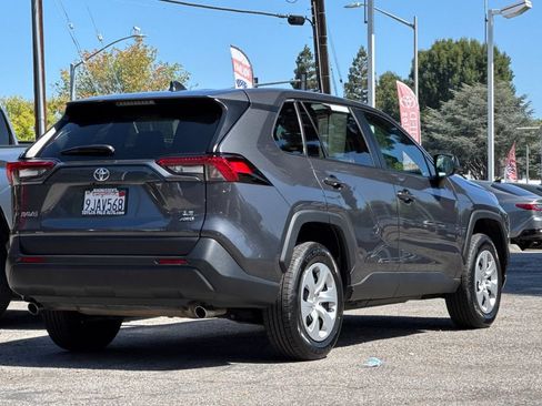Certified 2023 Toyota RAV4 LE AWD/4WD image 3