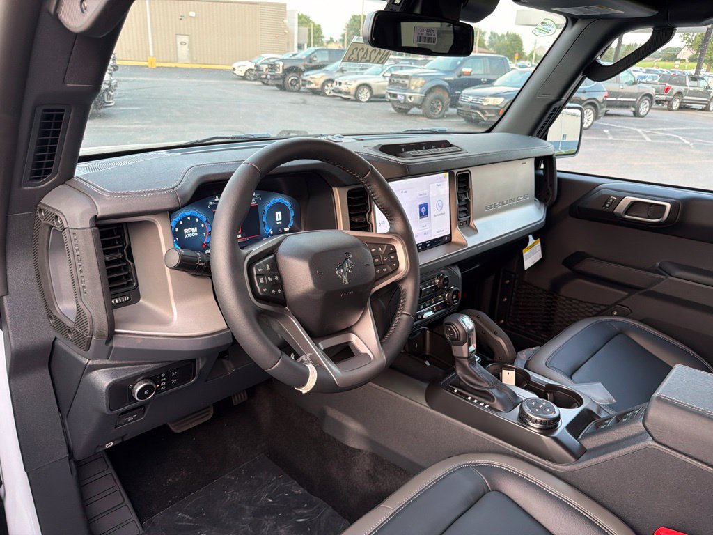 New 2026 Ford Bronco Outer Banks w/ Sasquatch Package AWD/4WD image 10