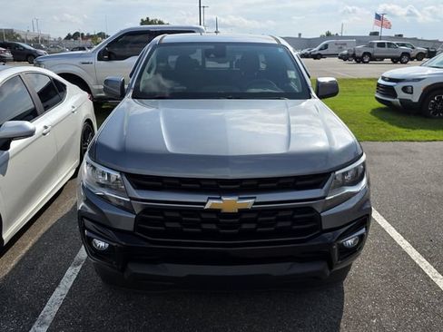 Used 2021 Chevrolet Colorado LT w/ Safety Package RWD image 2