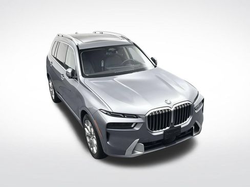 Used 2023 BMW X7 xDrive40i w/ Parking Assistance Package AWD/4WD image 31