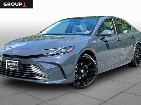 Used 2026 Toyota Camry XLE w/ Premium Plus Package AWD/4WD image 1